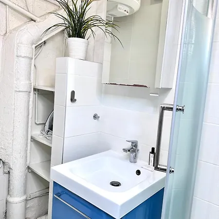 Proche Paris Champs Elysees - Wifi Apartment